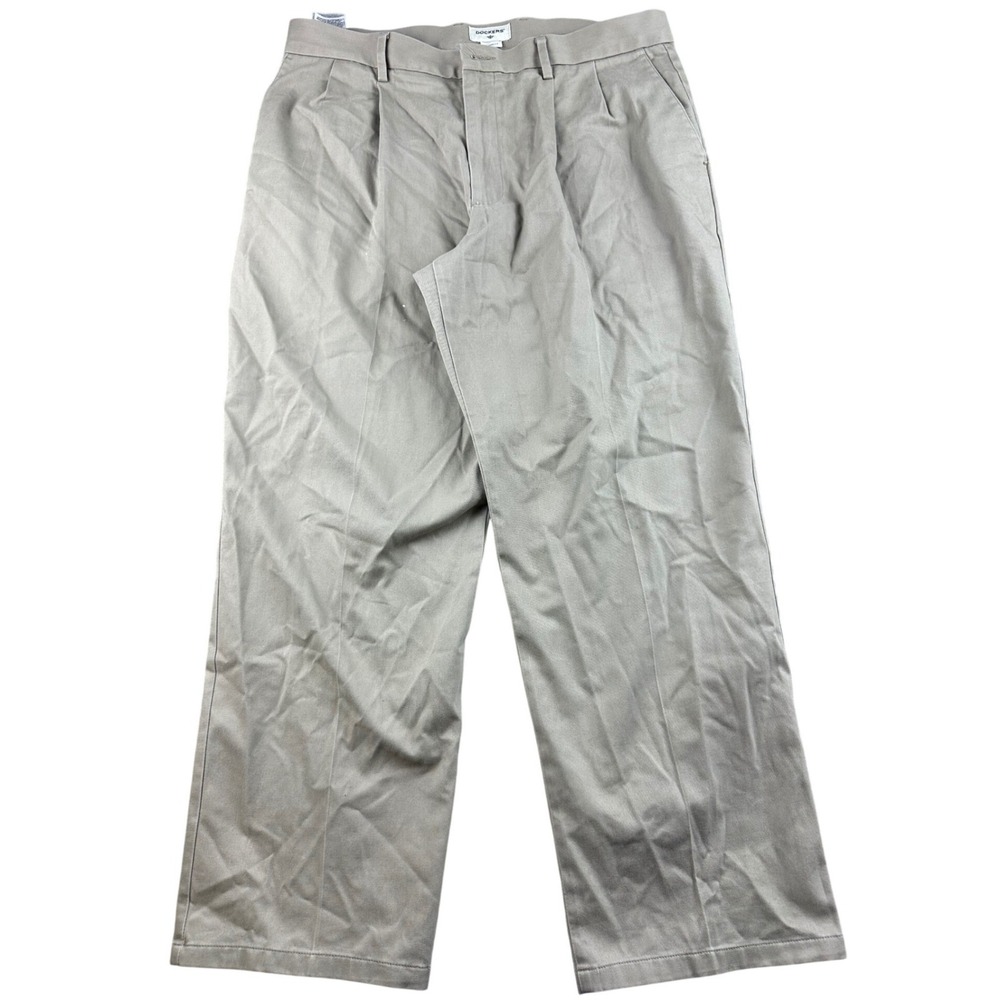 Dockers‎ Pants Men 36x30 Tan Relaxed Fit Pleated Cotton Blend Khaki Chino Work